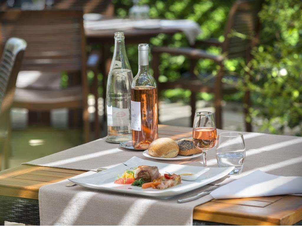 Chateau & Spa De La Commanderie Eybens Restaurang bild